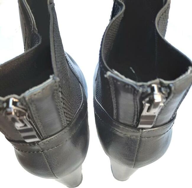 39 Botki damskie czarne obcas 10,5 stopa 25 Kayla