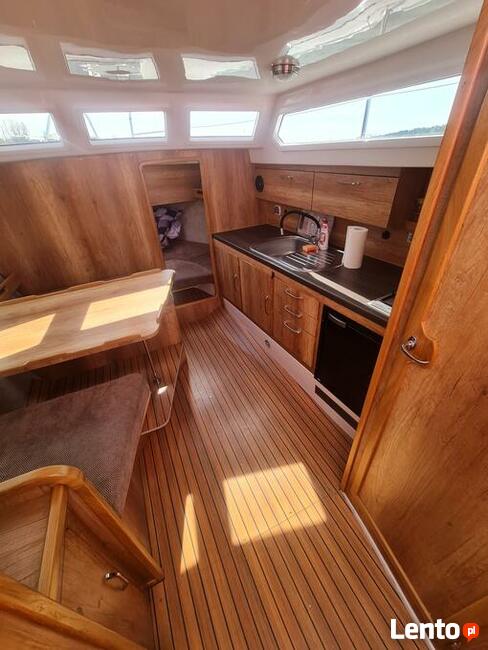 Czarter, wynajem łodzi motorowych bez uprawnień Mikołajki