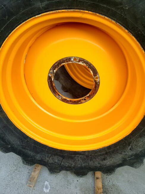 Felgi koła JCB Fastrac 2155 lub 2170 DW20Bx34