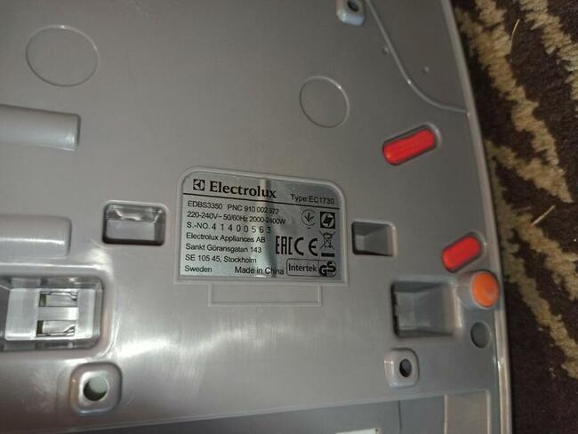 sprzedam sprawną stację pary, żelazko Electrolux EDBS3350
