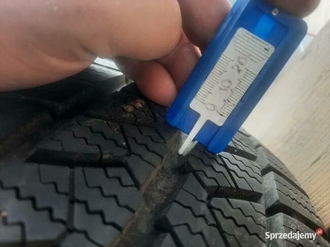 Opona Semperit VAN-GRIP 195 70 15 C