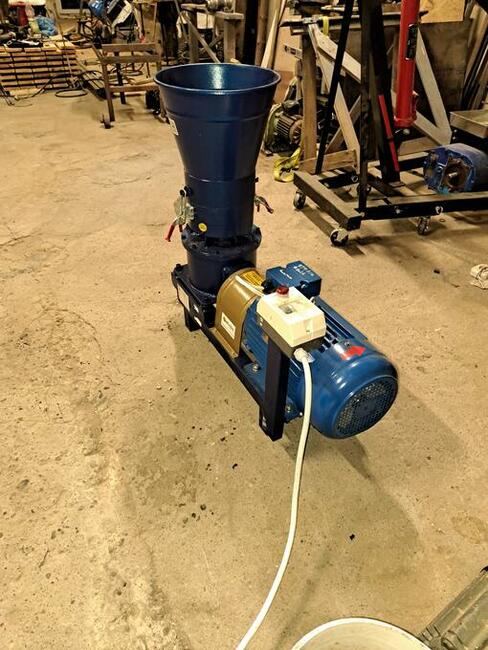 Peleciarka ULTRA-200 w świetnym stanie