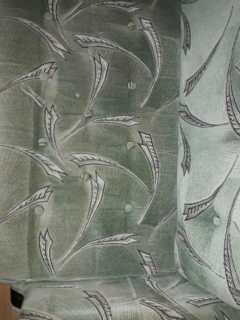 Poszukuję wersalki i 2 foteli w odcieniu zielonym.