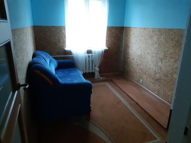 bezpośrednio ładne mieszkanie trzypokojowe na pokoje.