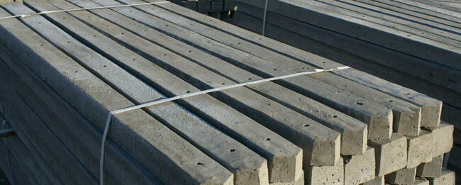 Słupki betonowe do siatki i pastucha | Kar-Group