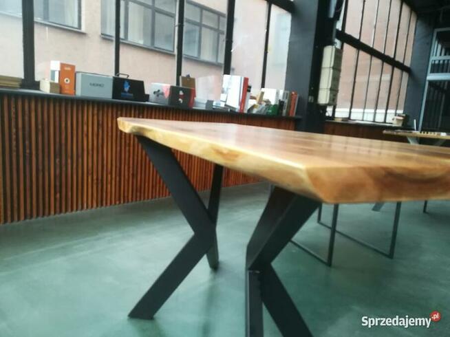 Stół Orzech lakier 70 x 151 Unikat
