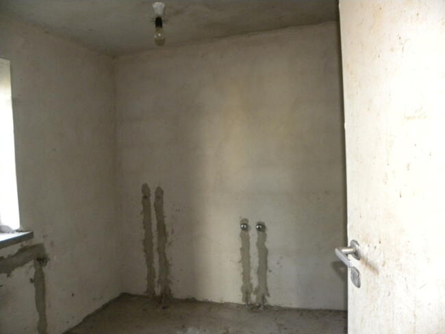 Dom 120 m kw w Baryczy Nowej pow. Zwoleń.