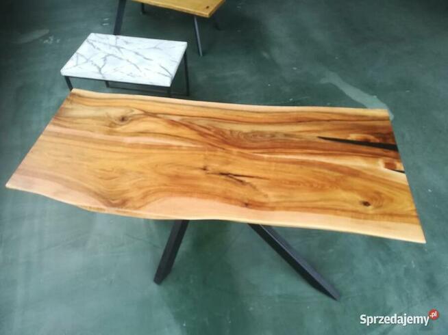 Stół Orzech lakier 70 x 151 Unikat