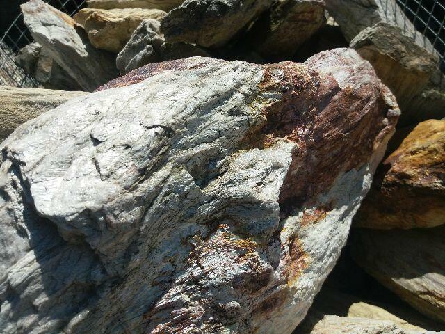 ŁUPEK NA KASKADY, OCZKA /DO DEKORACJI