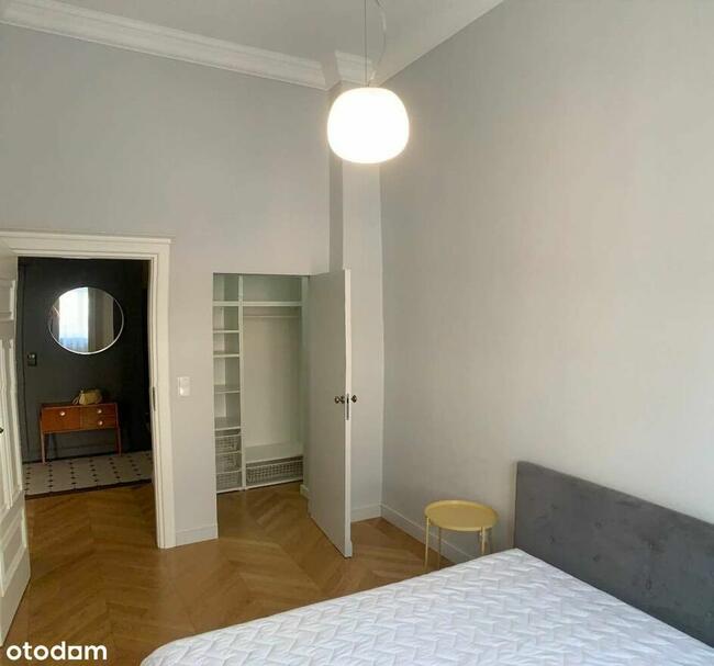 APARTAMENTMENT w kamienicy z widokiem na Ratusz