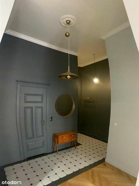 APARTAMENTMENT w kamienicy z widokiem na Ratusz