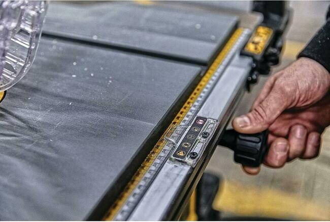 DeWALT DWE7492-QS Pilarka stołowa 2000W 250mm