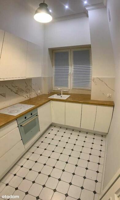 APARTAMENTMENT w kamienicy z widokiem na Ratusz