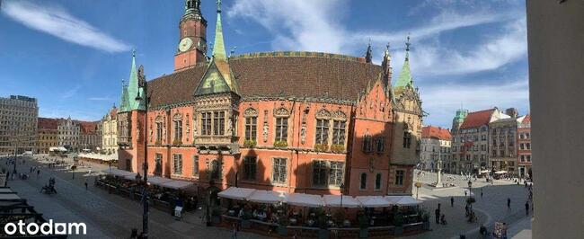 APARTAMENTMENT w kamienicy z widokiem na Ratusz