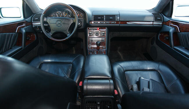 Mercedes SEC 600 v12