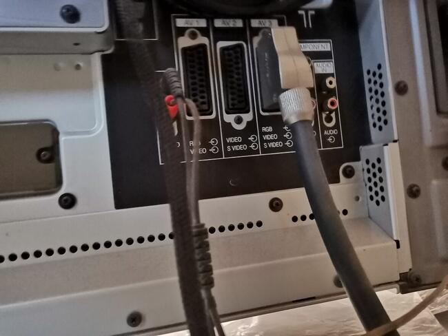 TV Panasonic 42 cale plazma w bardzo dobrym stanie + pilot