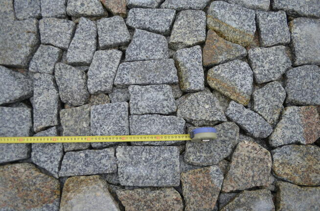 płytki otoczone szare 3-4cm na chodniki stopnie schody
