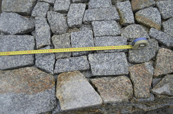 płytki otoczone szare 3-4cm na chodniki stopnie schody