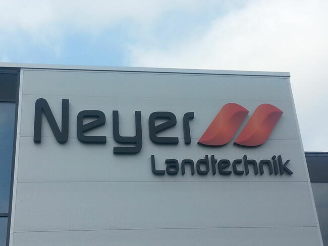 AMNI - producent reklam świetlnych