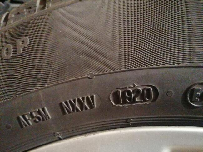 Sprzedam koła zimowe Mercedes W211 W212 W213 16\