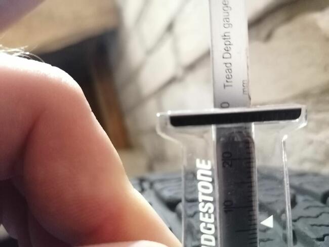 Sprzedam koła zimowe Mercedes W211 W212 W213 16\