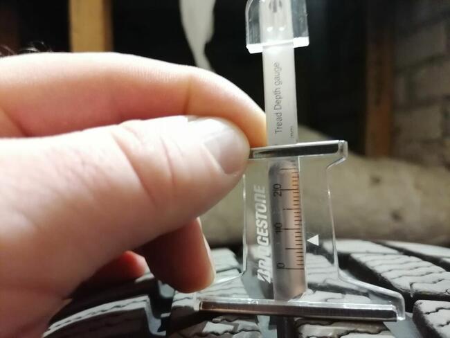 Sprzedam koła zimowe Mercedes W211 W212 W213 16\