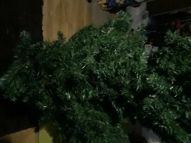 choinka sztuczna 2,13cm+2-ga gratis