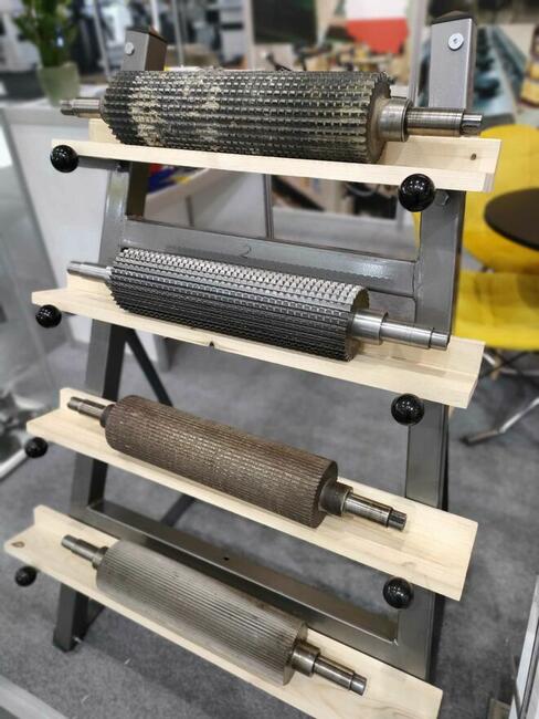 Regeneracja wałów nożowych, walcy posuwu