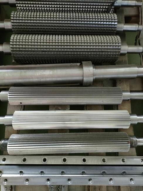 Regeneracja wałów nożowych, walcy posuwu