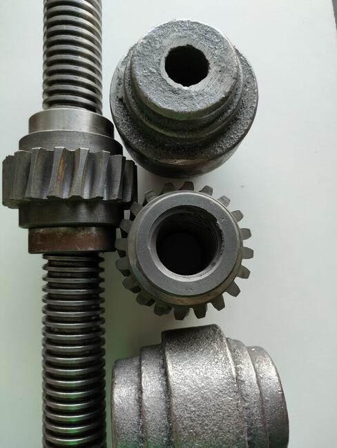 CZĘŚCI ZAMIENNE - SERWIS DO MASZYN JAROMA