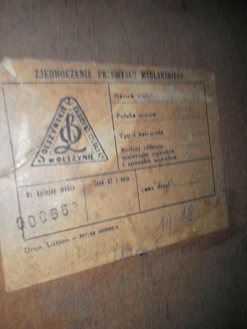 Szafa trzydrzwiowa PRL.