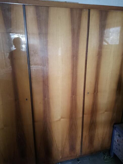 Szafa trzydrzwiowa PRL.