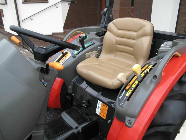 Mini Traktorek Yanmar EG220 4X4 22KM Wspomaganie Mała Kosiarka