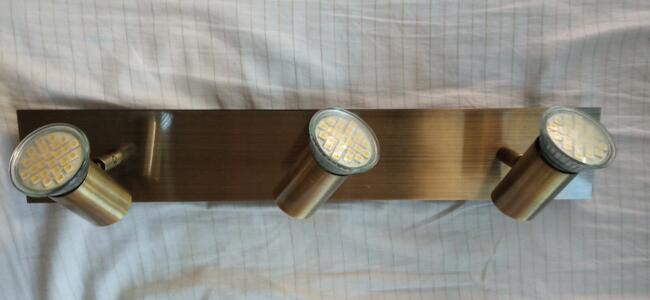 Oprawa oświetleniowa lampa