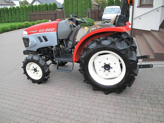 Mini Traktorek Yanmar EG220 4X4 22KM Wspomaganie Mała Kosiarka