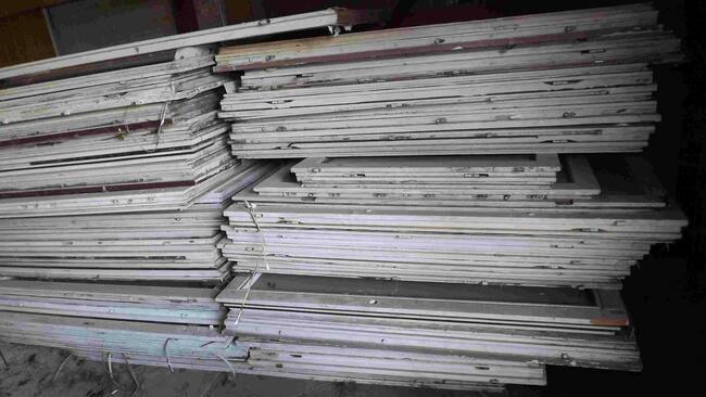 sprzedam drewniane kwatery