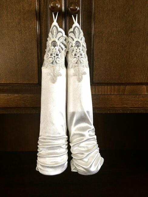 Nietuzinkowa suknia ślubna z fajnymi gadżetami