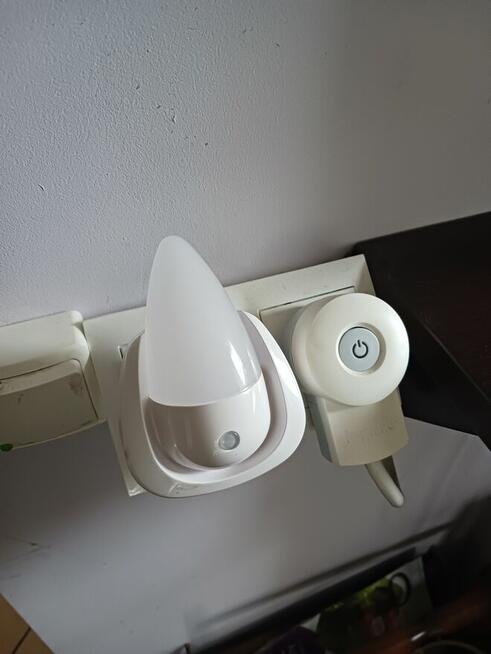 Lampka LED z czujnikiem zmierzchu wysyłka gratis!!!