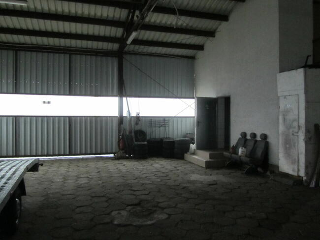 Hala 200 m2 + socjal + WC do wynajęcia