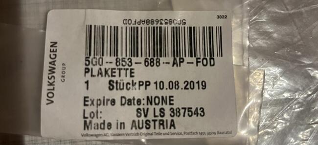 Znaczek R line VW Golf VII 5G0853688