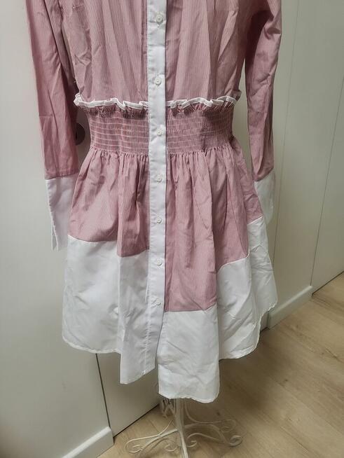 Oryginalna, asymetryczna sukienka w prążki, Reserved, rozm.