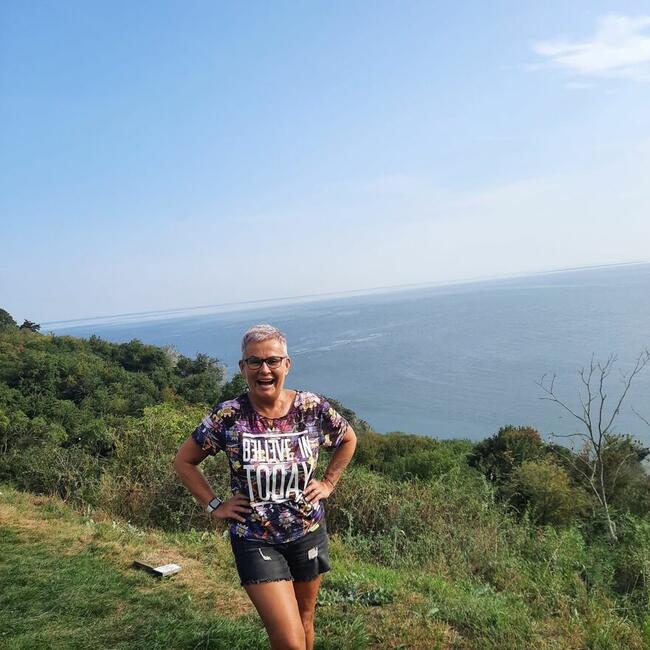 ZAINTRYGUJ MNIE .......