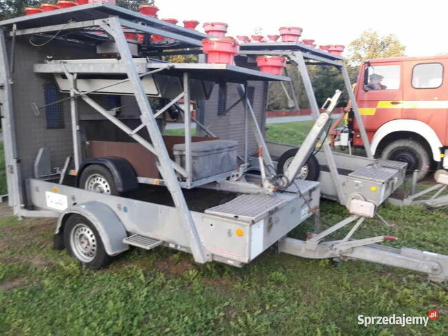 Przyczepa sygnalizacyjna ostrzegawcza autostradowa 2 sztuki