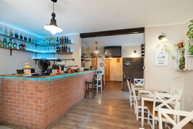 Gotowa restauracja z ogrodem i placem zabaw