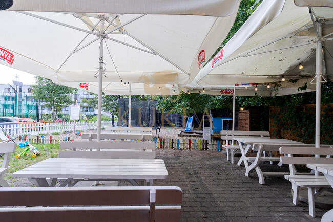 Gotowa restauracja z ogrodem i placem zabaw