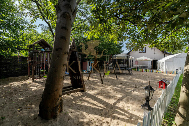 Gotowa restauracja z ogrodem i placem zabaw