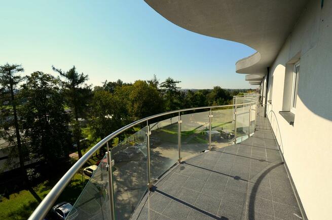 Apartament z widokiem na park!