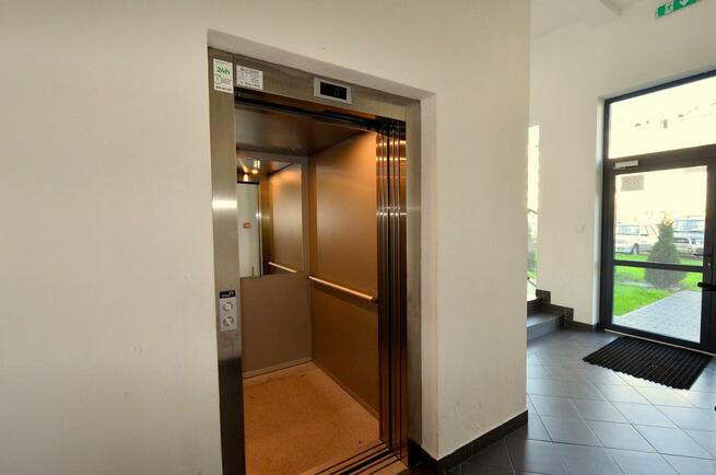 Apartament z widokiem na park!