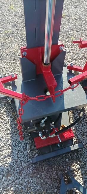 łuparka do drewna do drzewa na TUZ pionowa