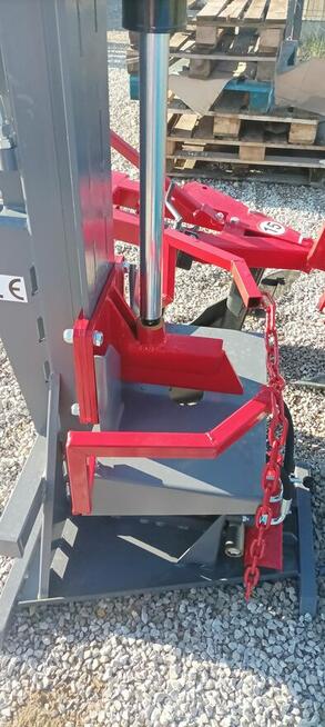 łuparka do drewna do drzewa na TUZ pionowa